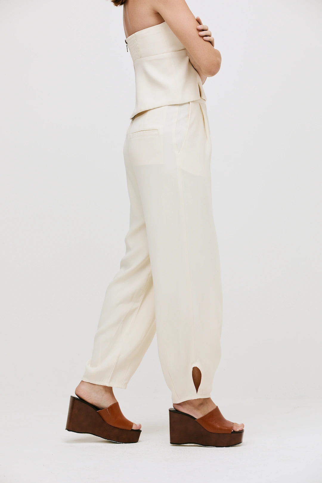 Calça Natalie Alfaiataria Vanilla - Bonne Soirée