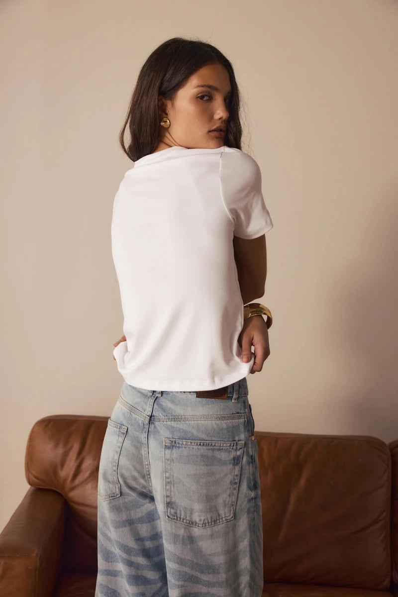 T-shirt Olívia Pima Branca - Bonne Soirée