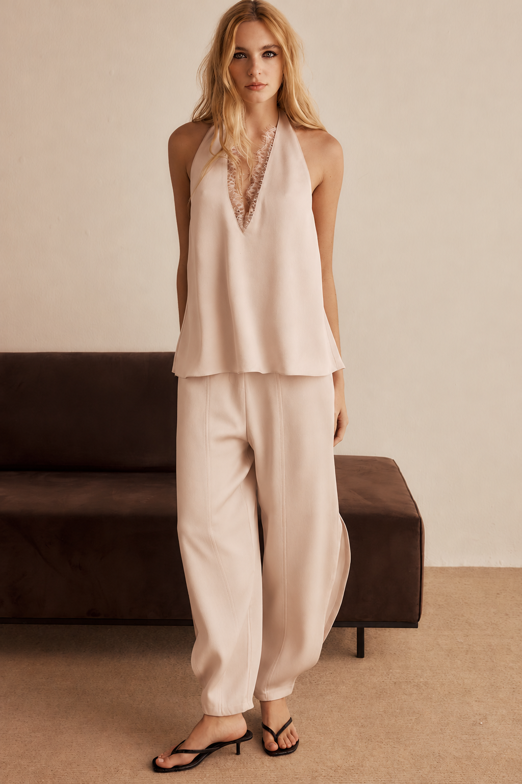 Calça Cenoura Ella Crepe Rosa Chá