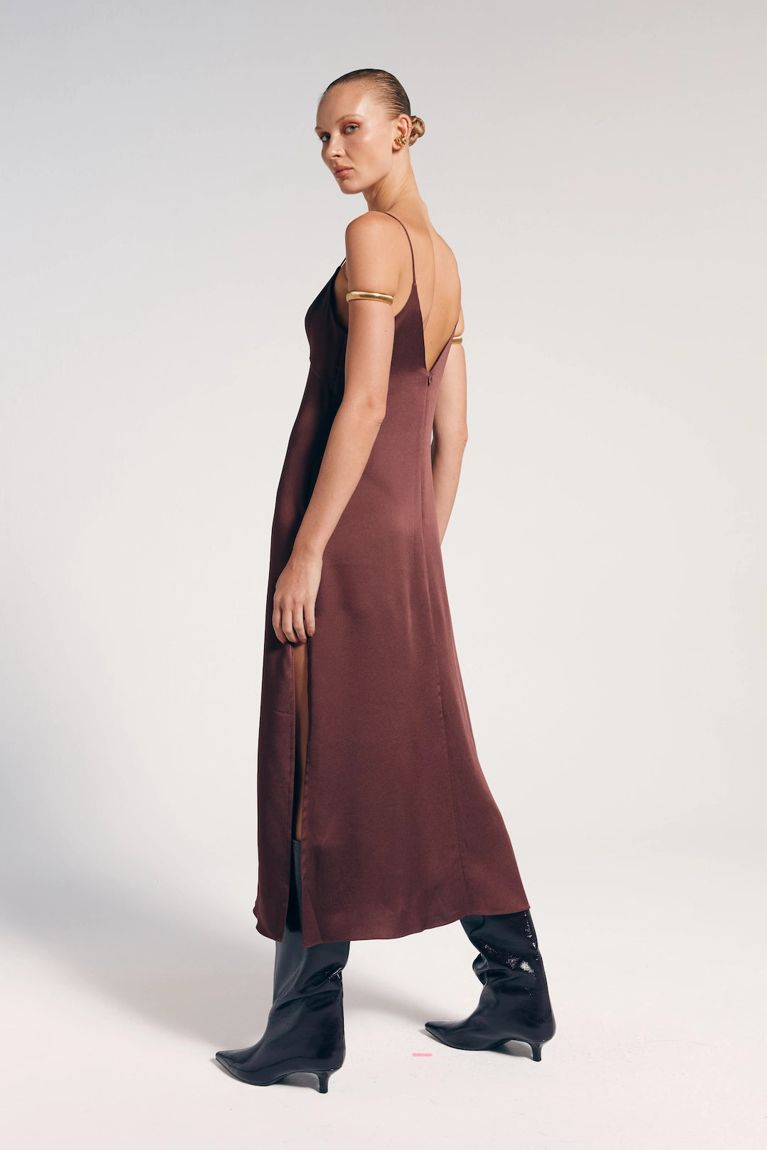 Vestido Midi Marrom Alças Finas Alanis - Bonne Soirée