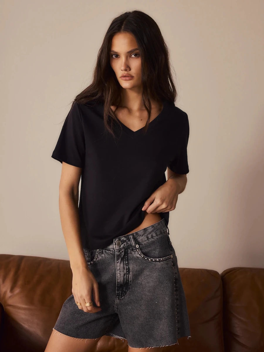 T-shirt Charlote Pima Preta - Bonne Soirée