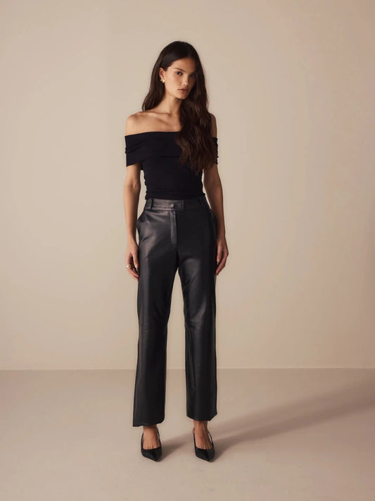Calça Reta Marie Couro Preto - Bonne Soirée