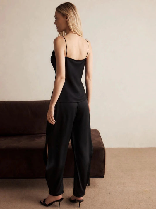 Calça Cenoura Ella Crepe Preto - Bonne Soirée