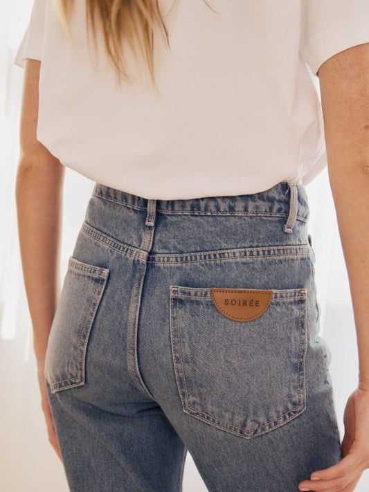 Calça Jane Jeans Azul Médio - Bonne Soirée