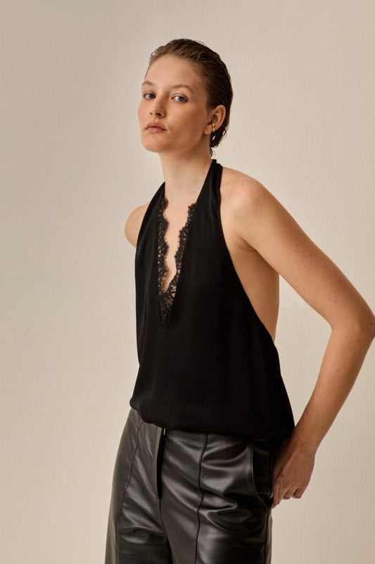 Blusa Bruni Crepe - Preta | PRÉ - VENDA entregas a partir de 28/04 - Bonne Soirée