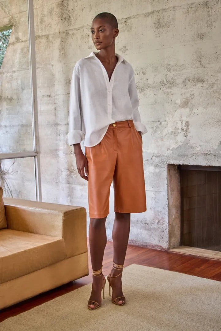 Bermuda Valentine Couro Marrom Canela - Bonne Soirée