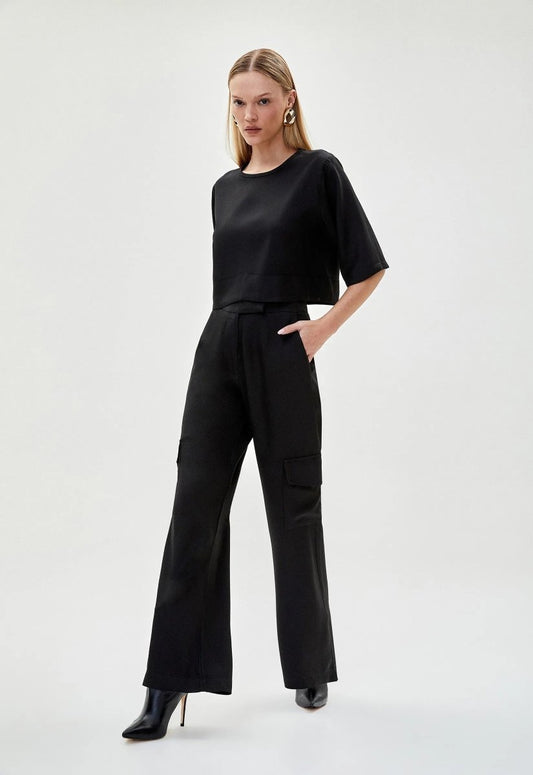 Calça Cargo Crepe Bella - Preto - Bonne Soirée