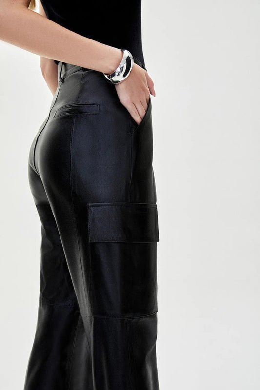 Calça Couro Cargo Zoé - Preto - Bonne Soirée