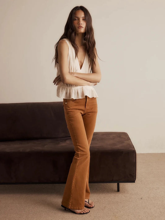 Calça Sarja Beatrice Camel - Bonne Soirée