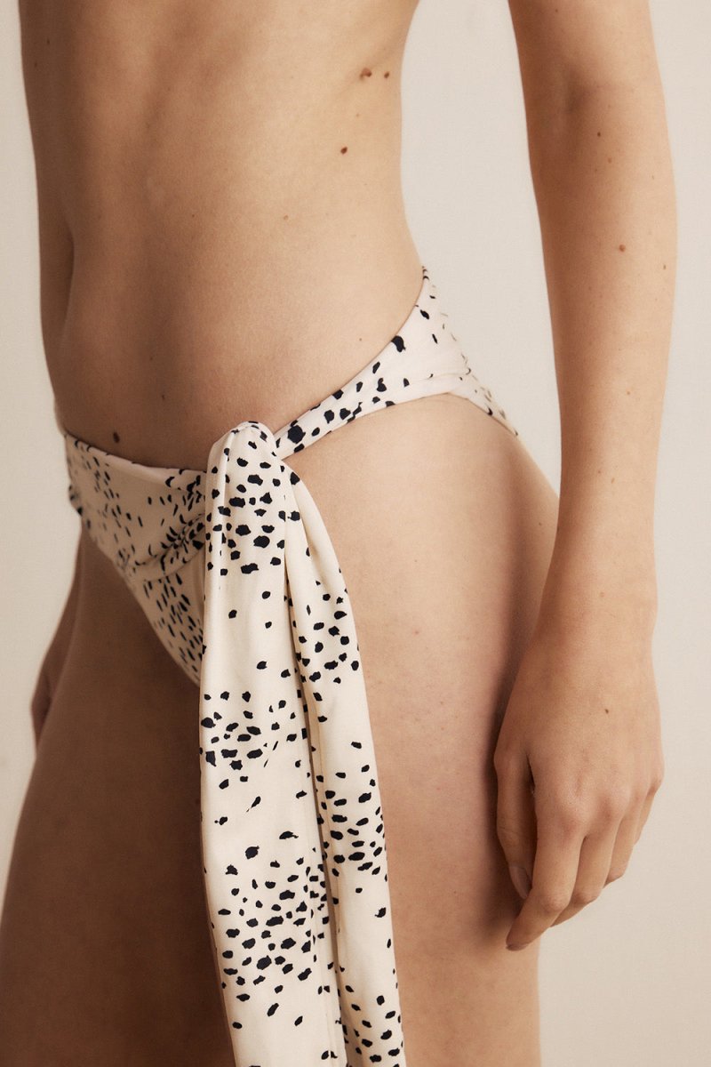 Calcinha Bonbon Bambi Off White - Bonne Soirée