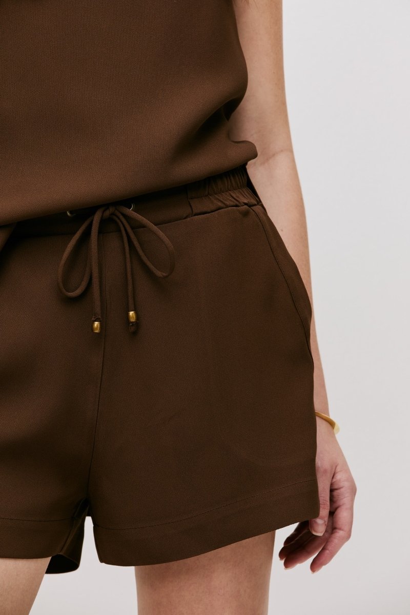 Shorts Natalie Alfaiataria Marrom - Bonne Soirée