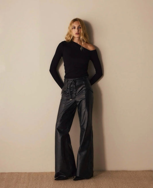 Calça Flare Margot Couro Preto - Bonne Soirée