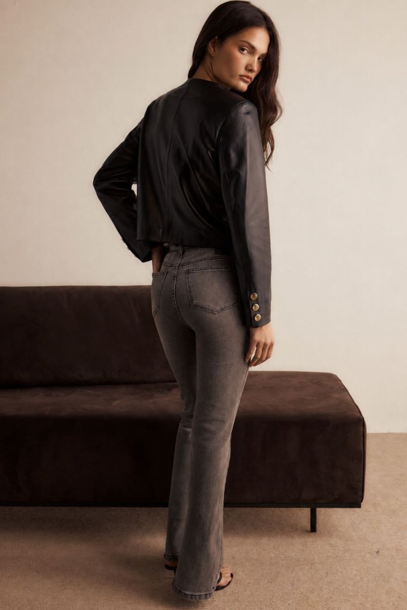 Calça Jeans Bootcut Lexie Cintura Baixa Cinza - Bonne Soirée
