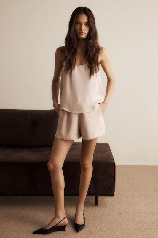 Shorts Lola Crepe Rosa Chá - Bonne Soirée